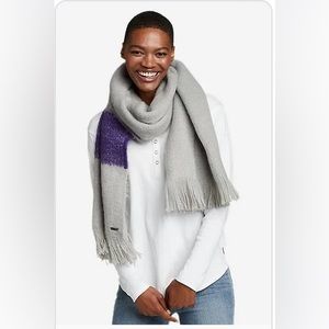 EDDIE BAUER || Gray Pop Stripe Scarf. Sz.OS